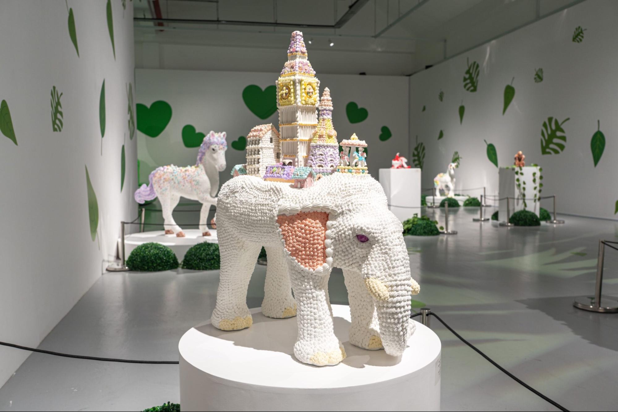 Alluring animal sculptures by Japanese decorative artist Osamu Watanabe