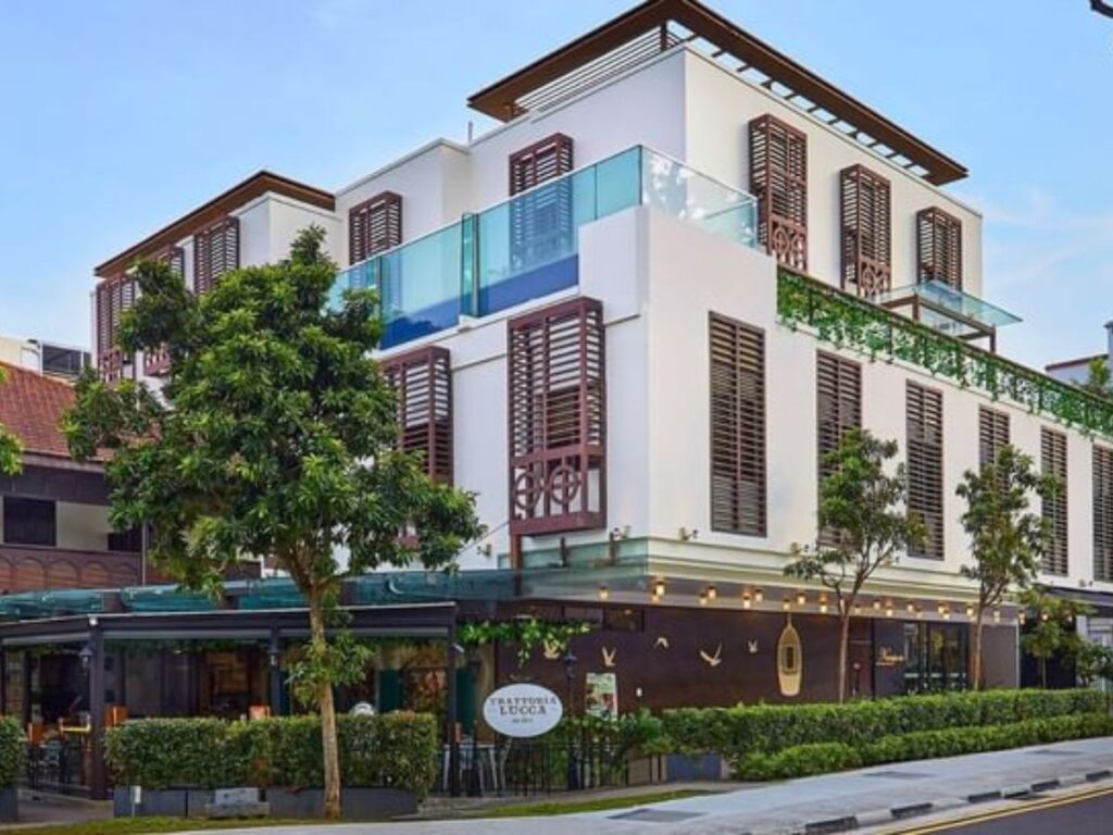 Nostalgia Hotel is a popular budget hotel Tiong Bahru area choice for couples